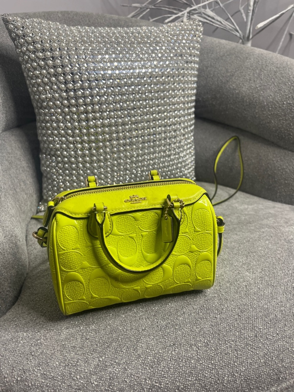Vintage Coach Neon Yellow Signature Mini Satchel ( PERFECT SUMMER PURSE☀️)